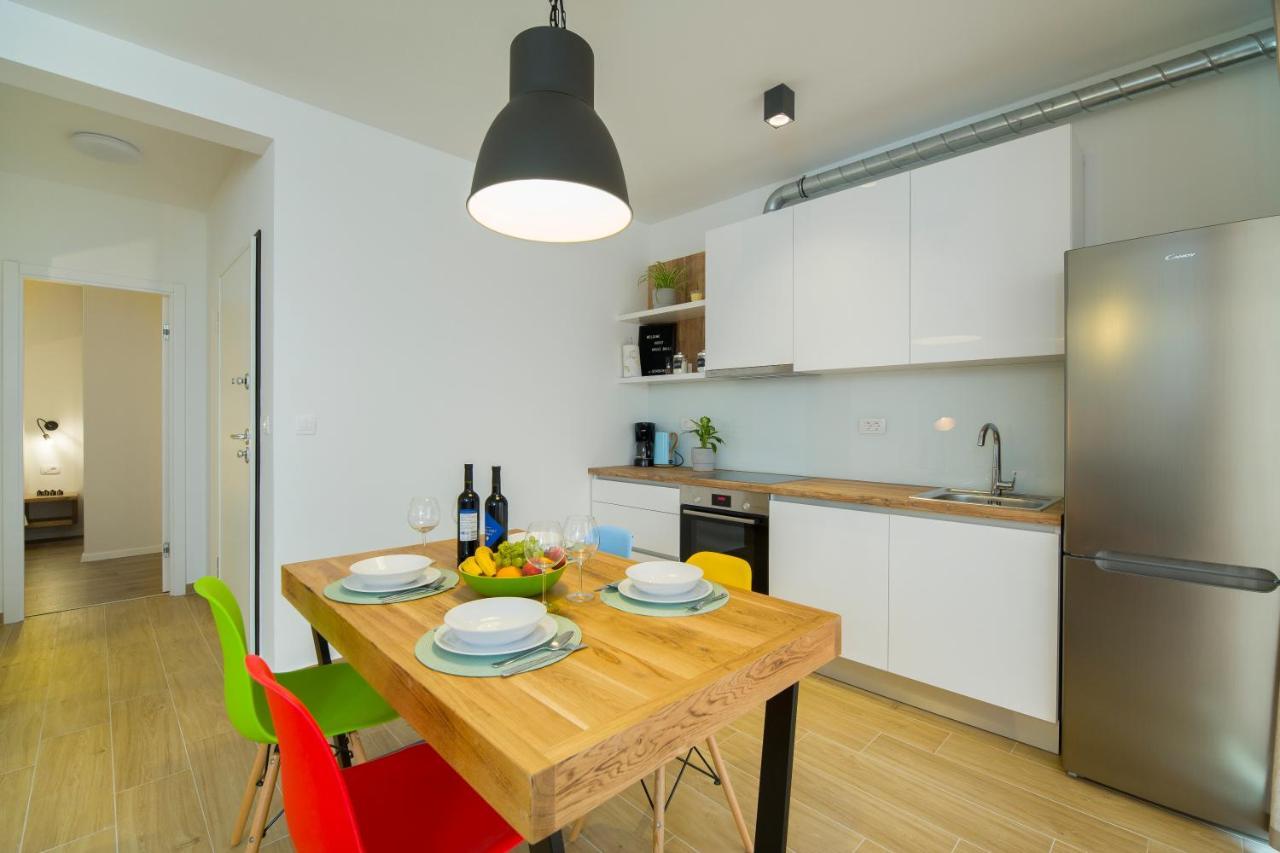 Apartments Bulli Trogir Eksteriør bilde