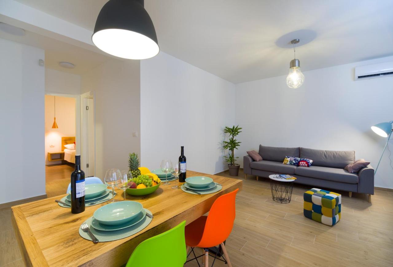Apartments Bulli Trogir Eksteriør bilde