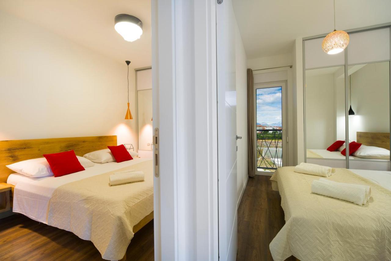 Apartments Bulli Trogir Eksteriør bilde