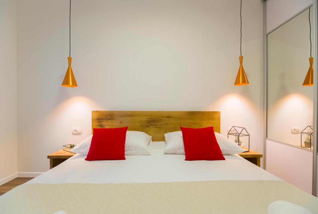 Apartments Bulli Trogir Eksteriør bilde