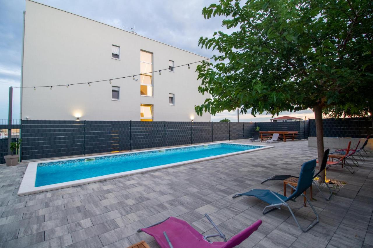 Apartments Bulli Trogir Eksteriør bilde