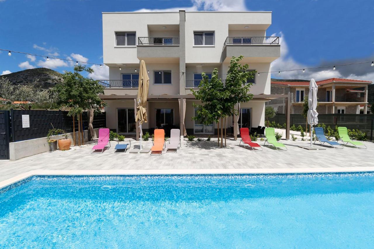 Apartments Bulli Trogir Eksteriør bilde
